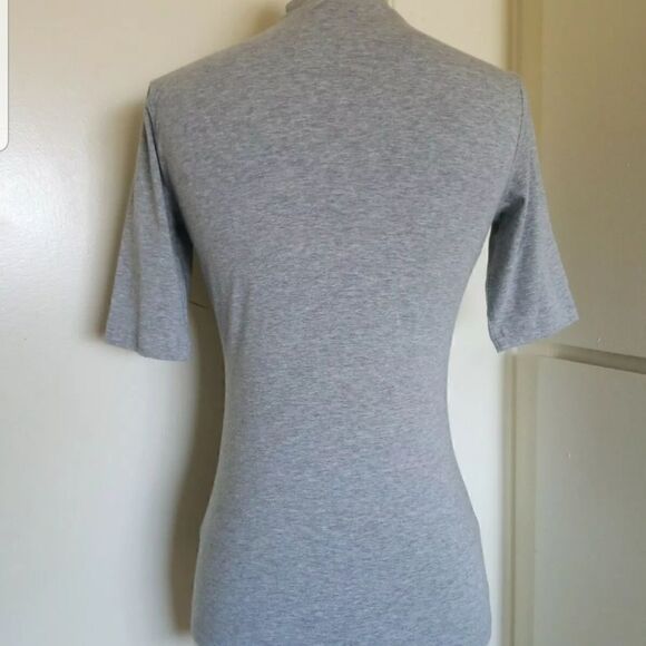 COPY - Banana Republic Factory Store Grey Short Slv Top - Picture 5 of 7